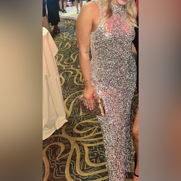 Deluc Nucci Sequin Gown in M - Picture 6 of 6